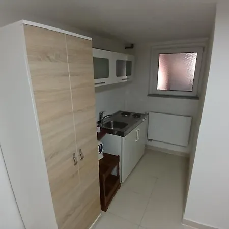 Lagano * سراييفو